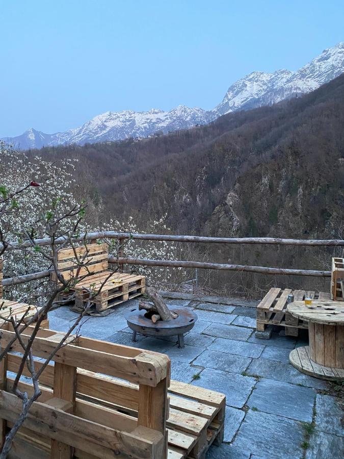 Osteria Gruetli Con Alloggio Borgnone ภายนอก รูปภาพ