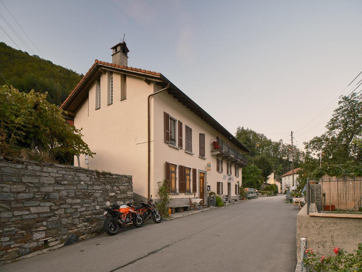 Osteria Gruetli Con Alloggio Borgnone ภายนอก รูปภาพ