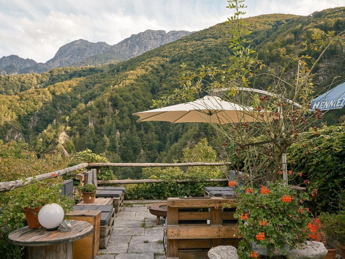 Osteria Gruetli Con Alloggio Borgnone ภายนอก รูปภาพ